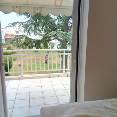 Holiday home Joy House Gerakini