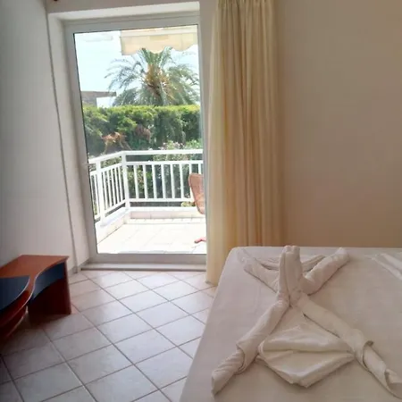 בית נופש Joy House גראקיני